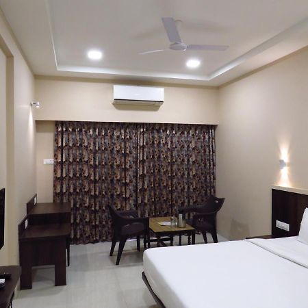 City Palace Resort Lonavala Eksteriør billede