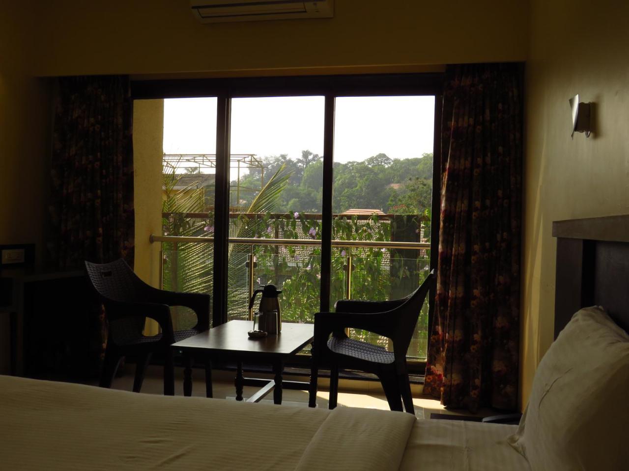 City Palace Resort Lonavala Eksteriør billede