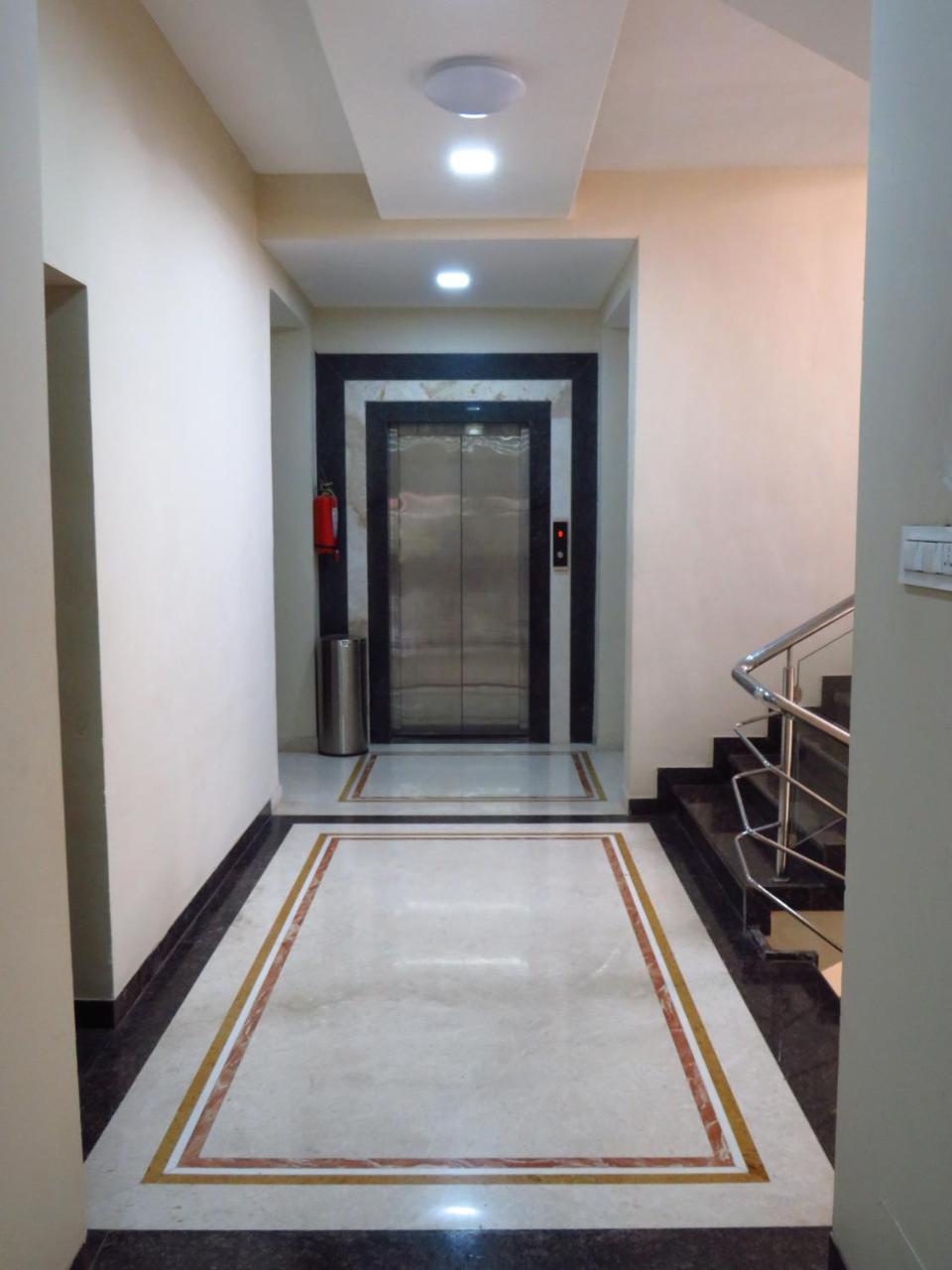 City Palace Resort Lonavala Eksteriør billede