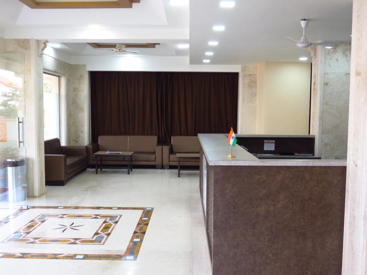 City Palace Resort Lonavala Eksteriør billede