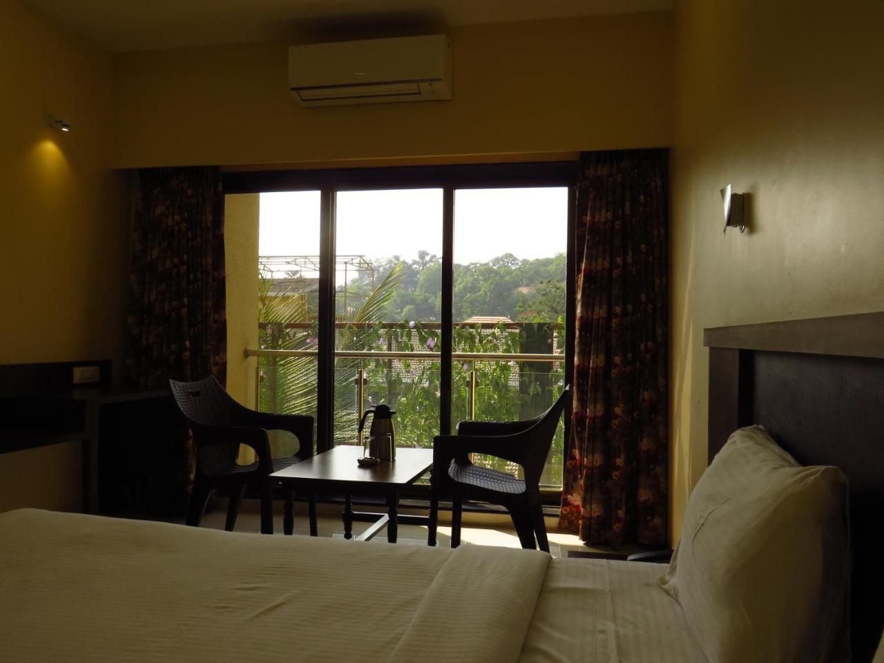 City Palace Resort Lonavala Eksteriør billede