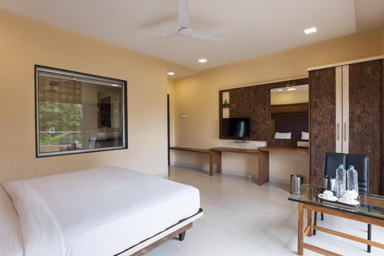 City Palace Resort Lonavala Eksteriør billede