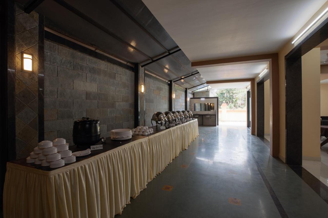 City Palace Resort Lonavala Eksteriør billede